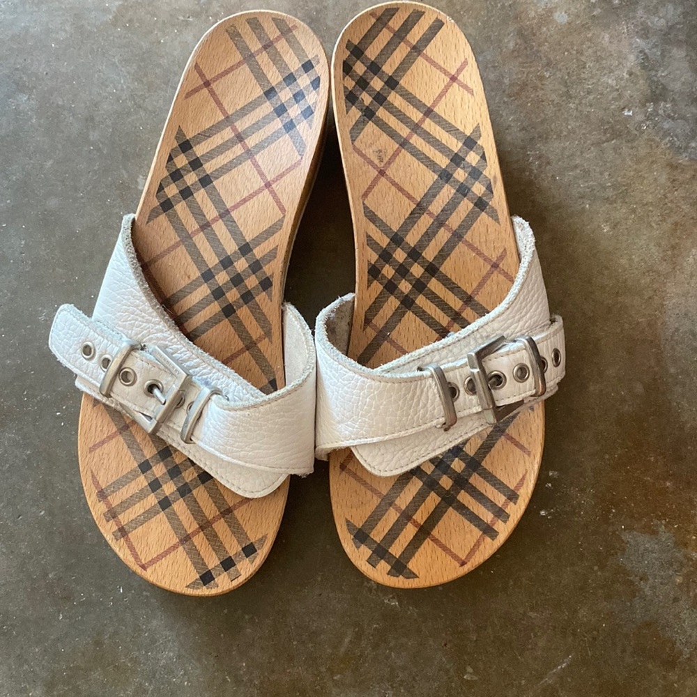 Burberry slides